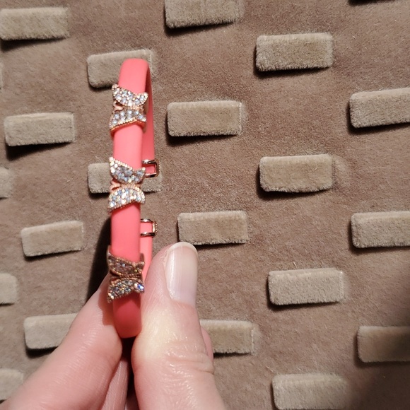 fuchsia pink rubber bracelets with silver - Picture 3 of 5